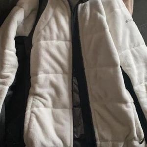 Columbia jacket size large omniheat.